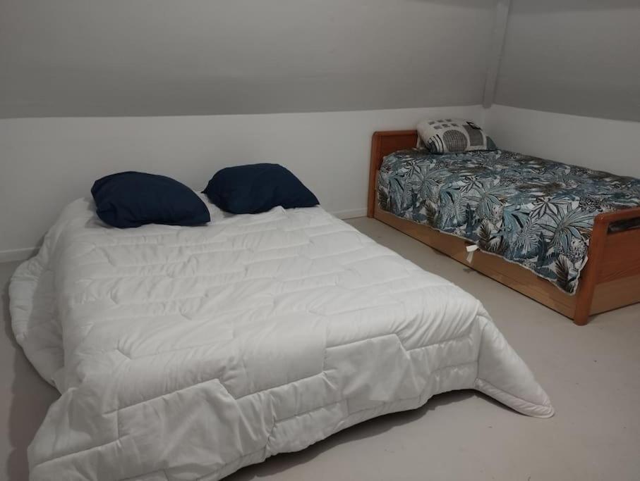 Agreable Maison Avec Parking Gratuit Apartment Amiens Bagian luar foto