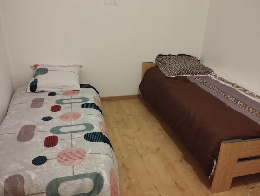 Agreable Maison Avec Parking Gratuit Apartment Amiens Bagian luar foto